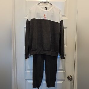 Stylish Black and White Pantsuit